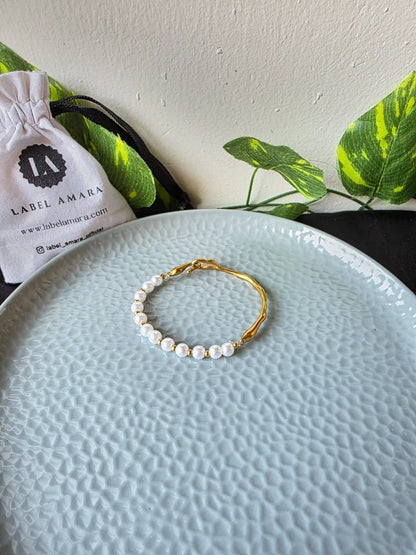 Alma Pearl Bracelet