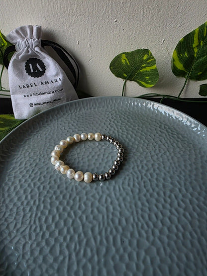 Eclaire Natural Pearl Bracelet