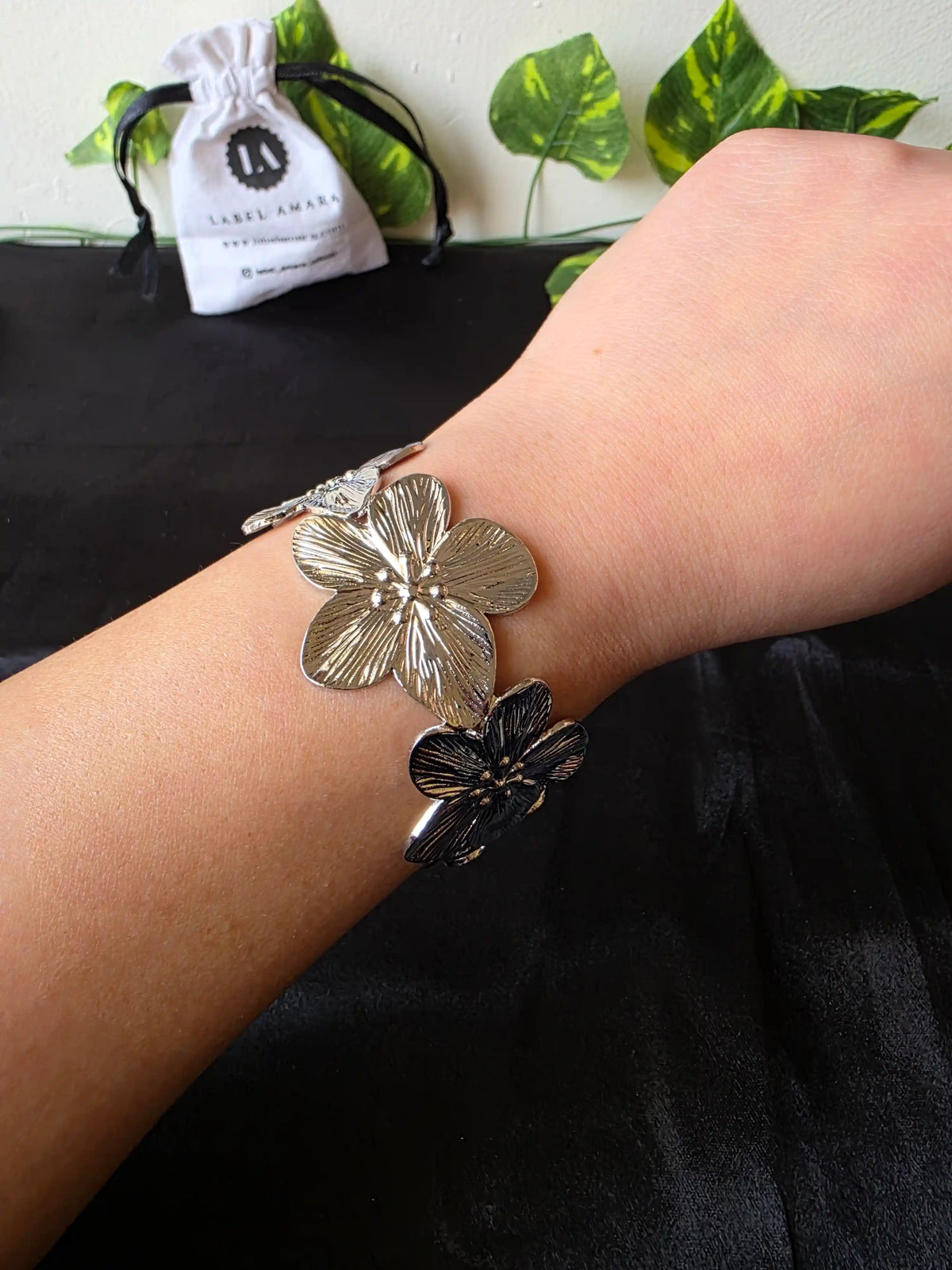 Petal Muse Bangle