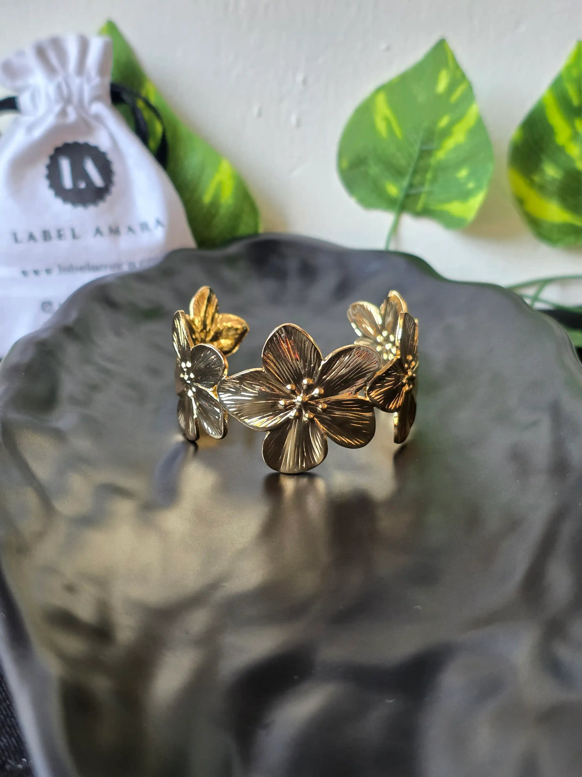 Petal Muse Bangle
