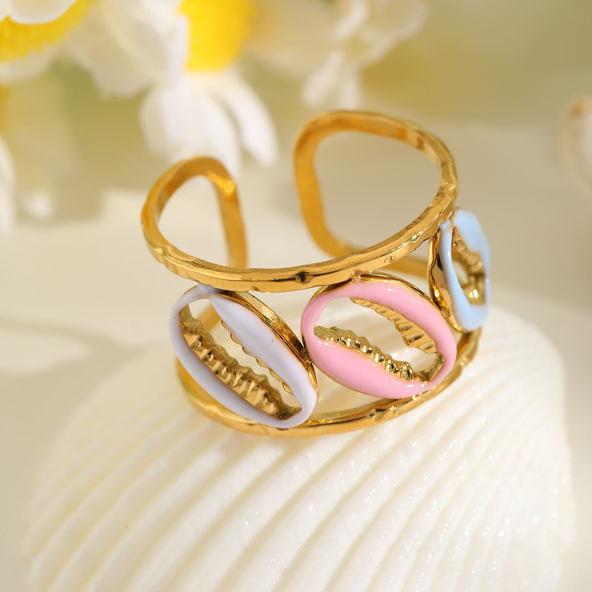 Ceralune Ring