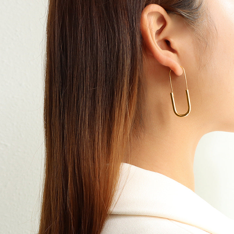 Elyra Curve Hoop Earrings