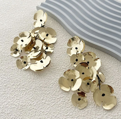 Ravielle Bloom Earrings